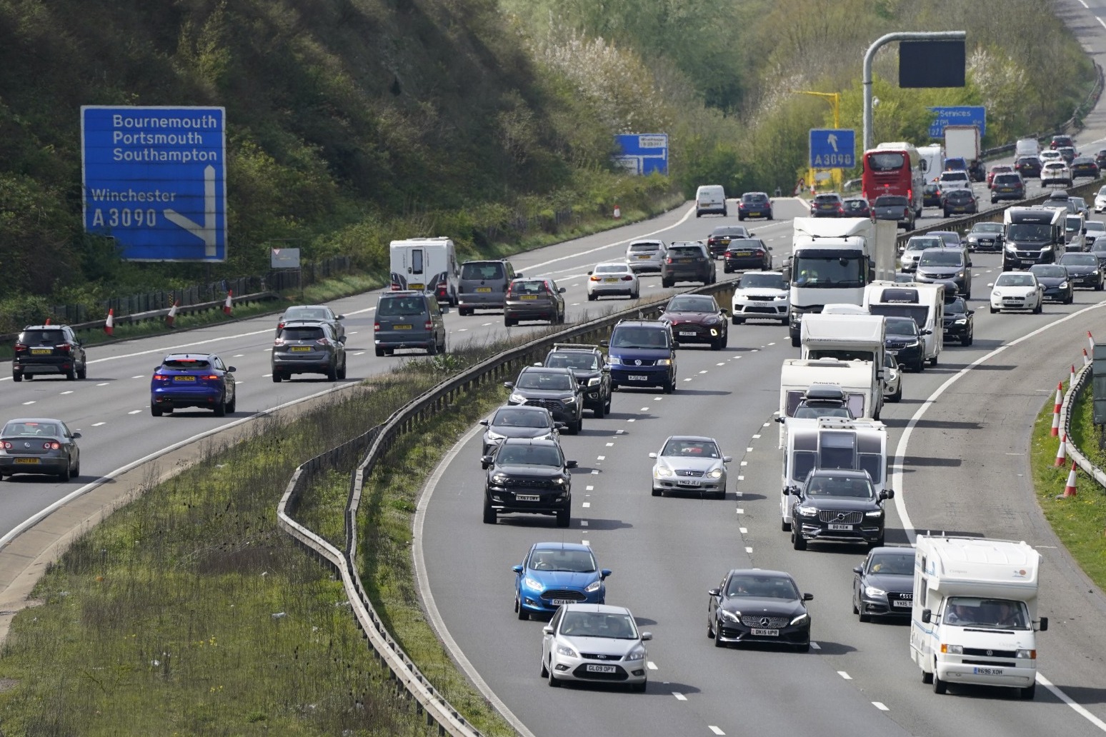 Struggles to keep on top of car admin costing some drivers more, survey finds