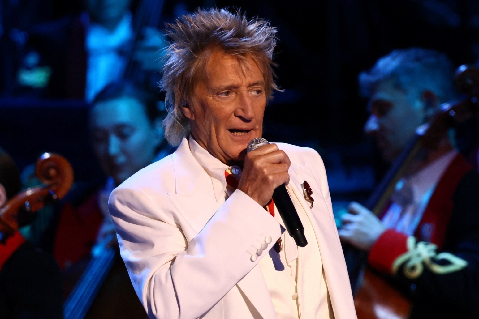 Sir Rod Stewart announces UK and Ireland tour which will ‘definitely be my last